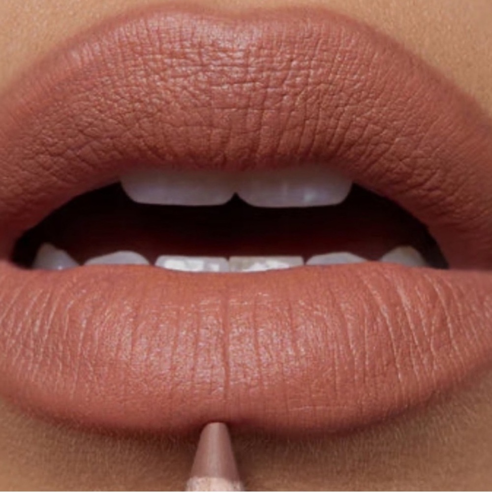⚡️💕SKKN By Kim Nude 04 Silk Matte Lip Colour